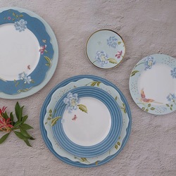 Laura Ashley Irregular Tallerken 24,5cm Seaspray - Laura Ashley 